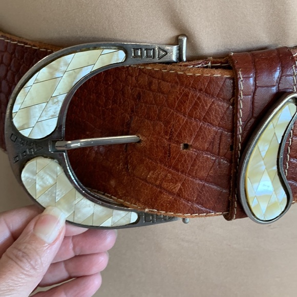 Aviator By Adelfio Made in Italy Brown Leather Belt with Mother of Pearl Size 80 main image 9